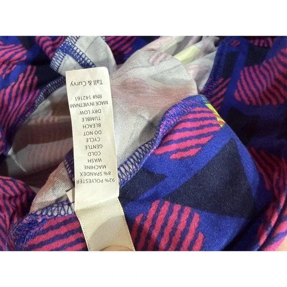 LuLaRoe Leggings Womens Tall & Curvy Blue Pink Geometric Print NWT TC Yoga - Picture 3 of 3